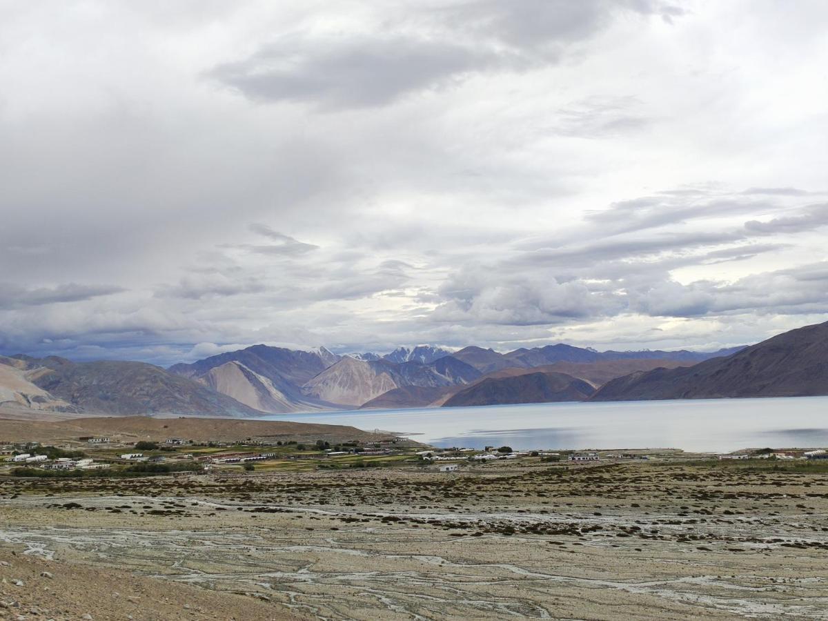 Astrostays At Pangong Spangmik ภายนอก รูปภาพ