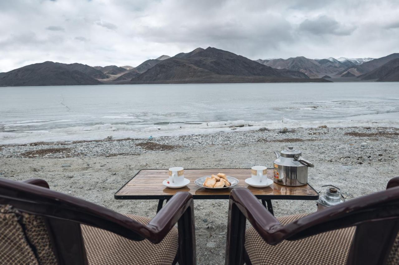 Astrostays At Pangong Spangmik ภายนอก รูปภาพ